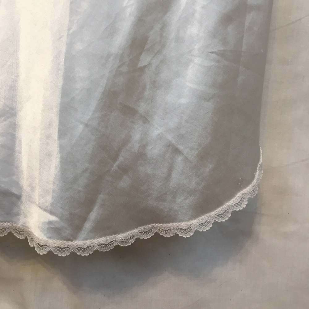 SOLD Vintage Dior White Satin Floral Nightgown L - Picture 5 of 8